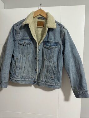 Levi Sherpa Jacket